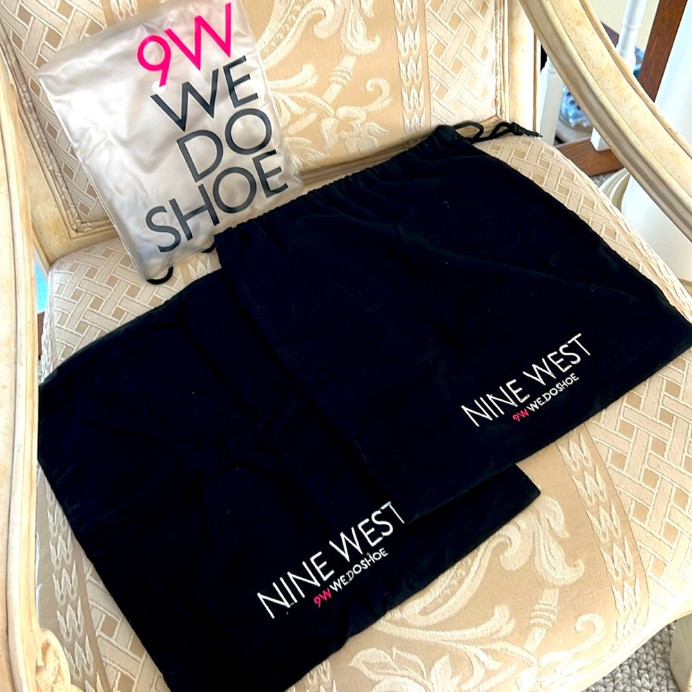 Nine West Shoe 👠 Soft Cloth Protector Bags (2) and Pouch - Brand New! 👠